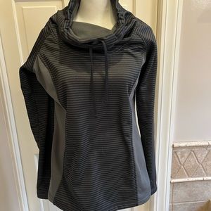 𝅺Columbia sweatshirt with tie at neck